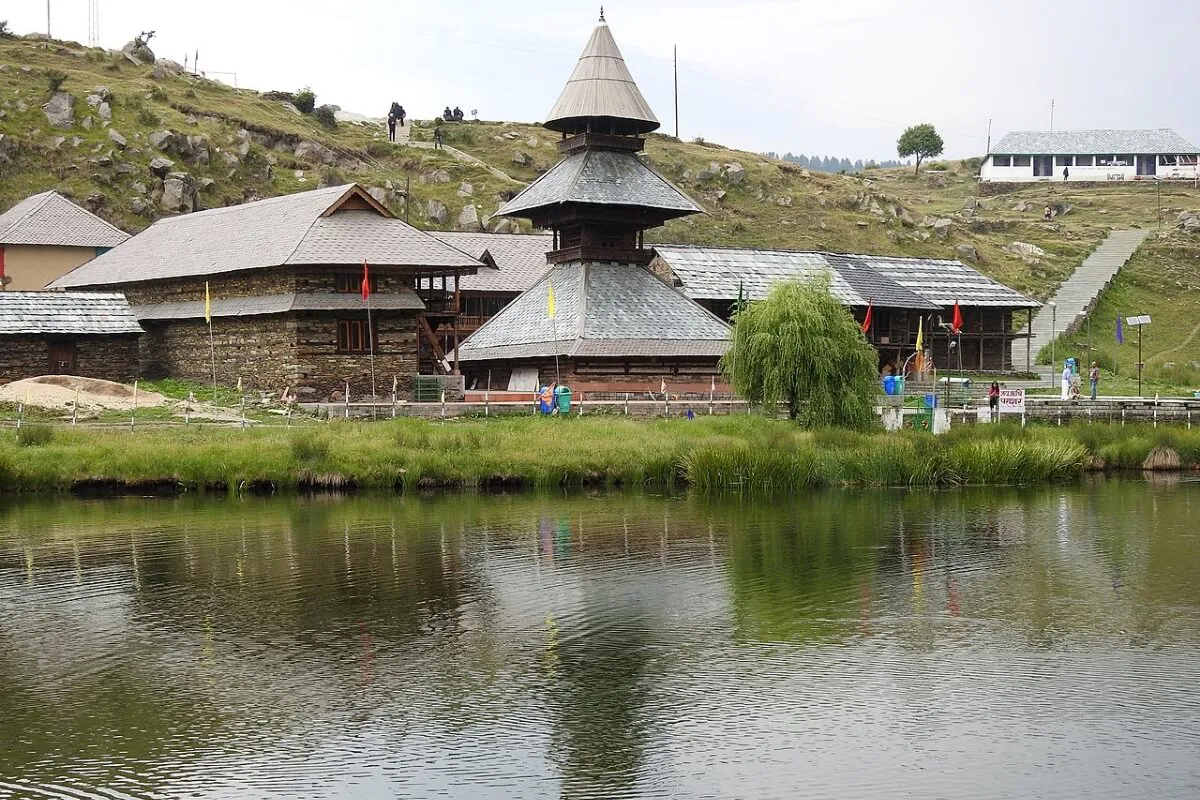 parashar-lake - Panchika Adventures